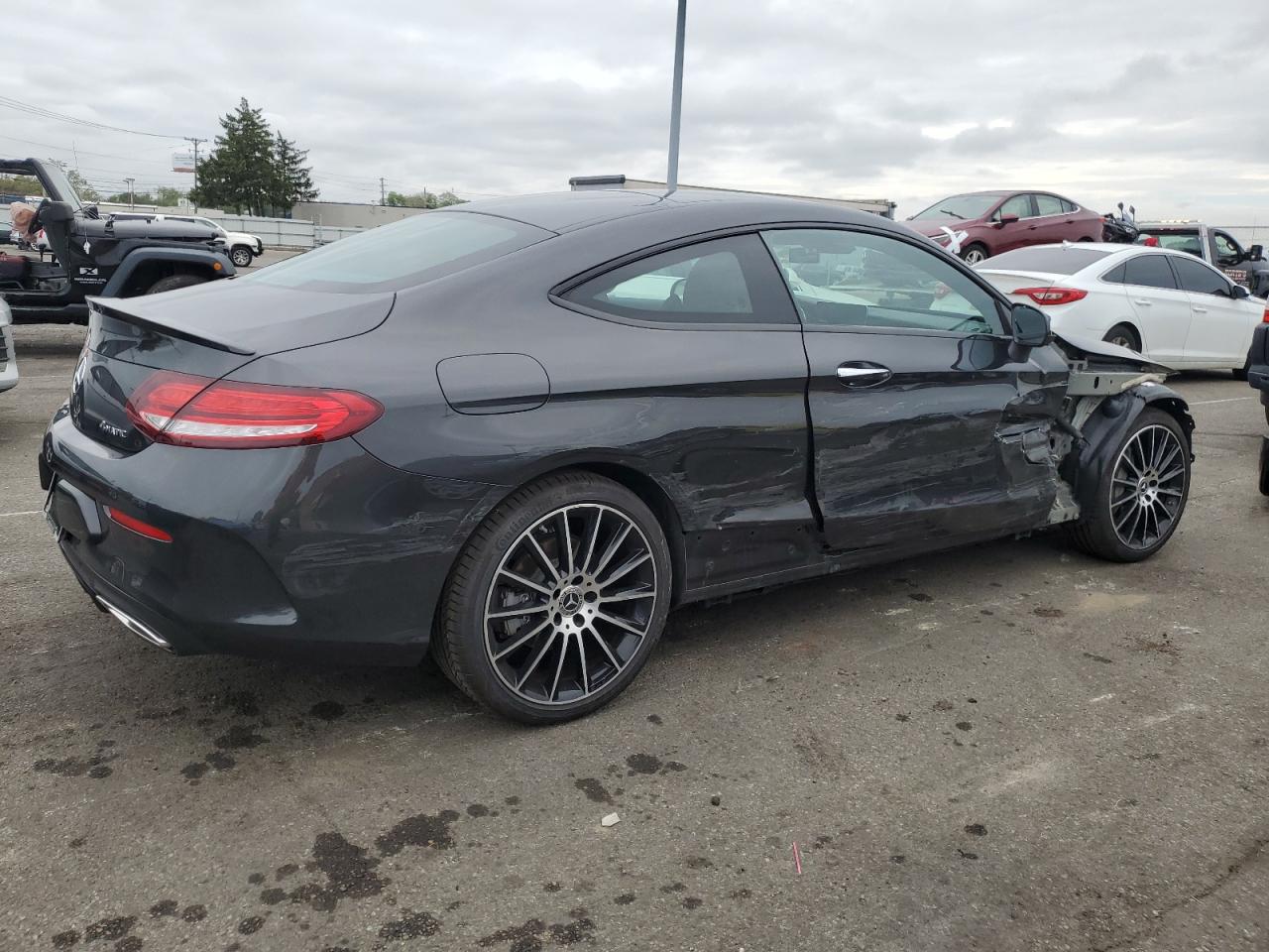 2021 Toyota Camry photo 9